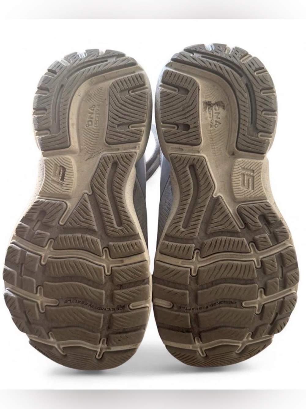 Brooks Ghost 15 Womens 6 B Gray Running Walking Sneakers - Picture 3 of 9
